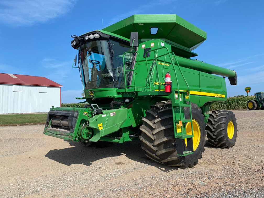 2009 John Deere 9670 STS Combine