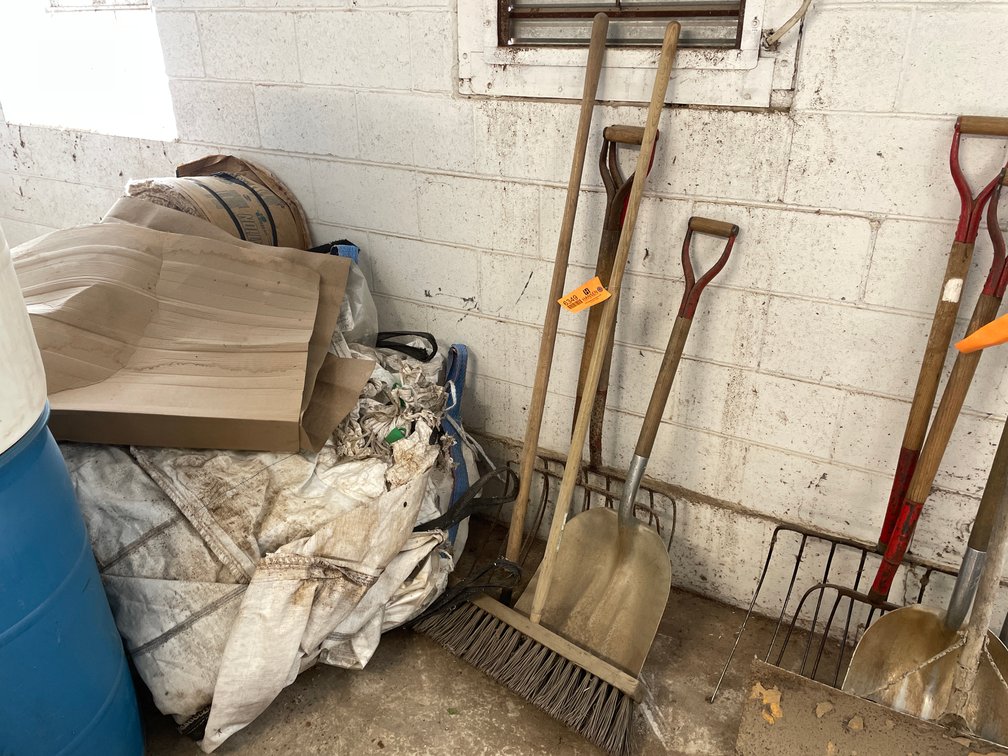 Assortment of Handheld Tools
