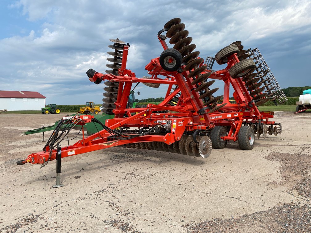 2015 Kuhn Excelerator 8005 Disc