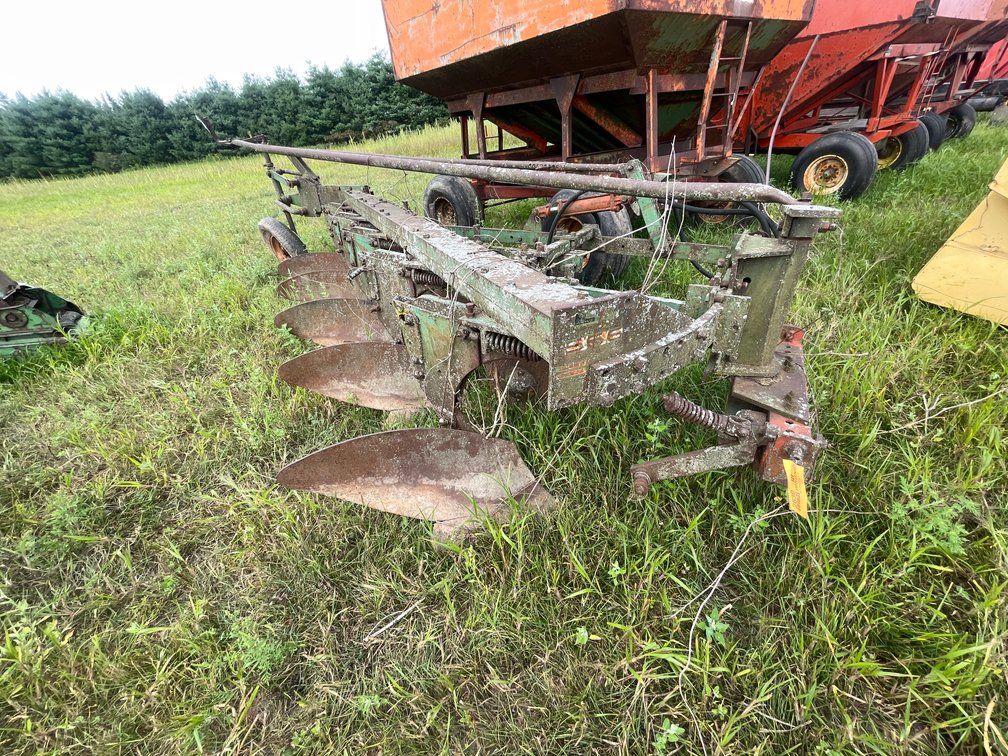 Oliver 5 x 16 Plow
