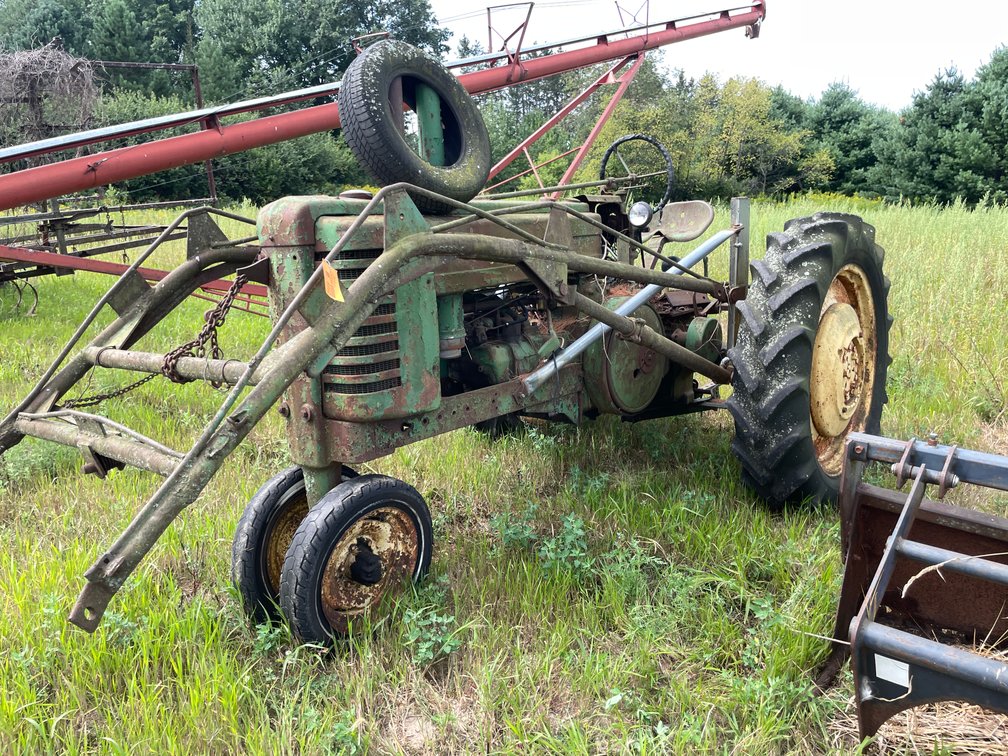 John Deere A Narrow Front Tractor with Loader