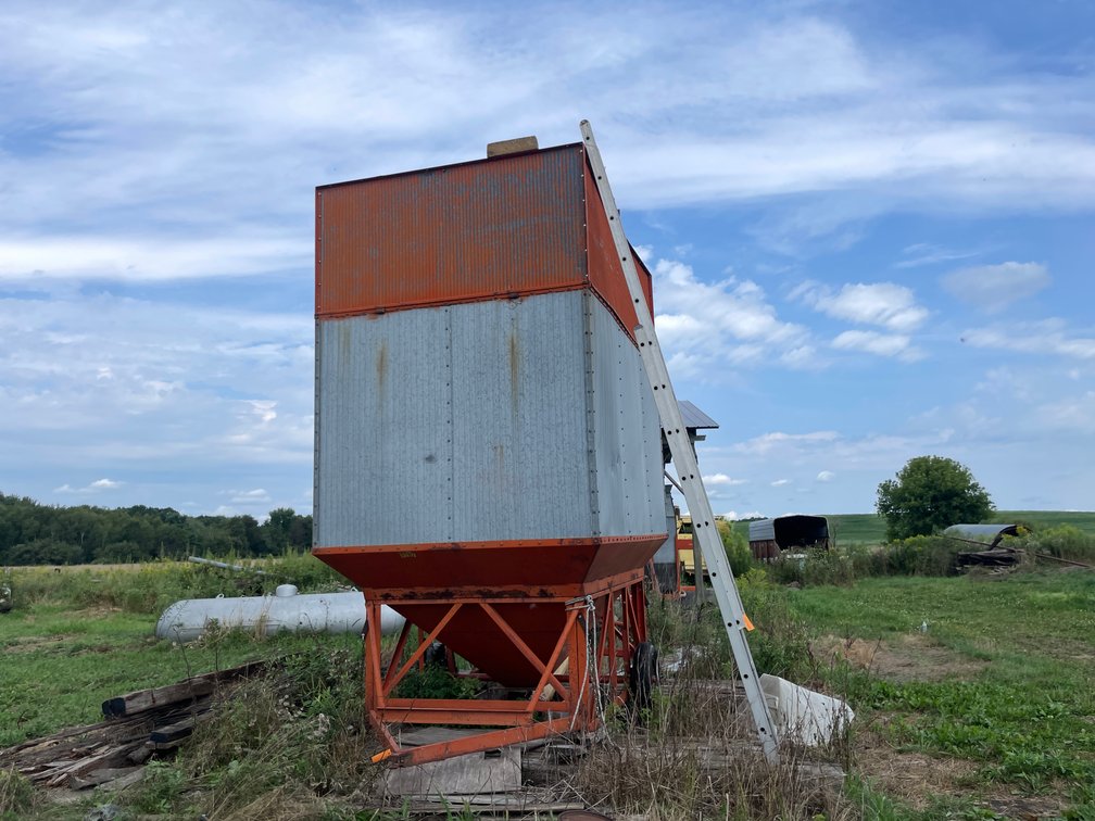 1,000 Bushel Wet Bin