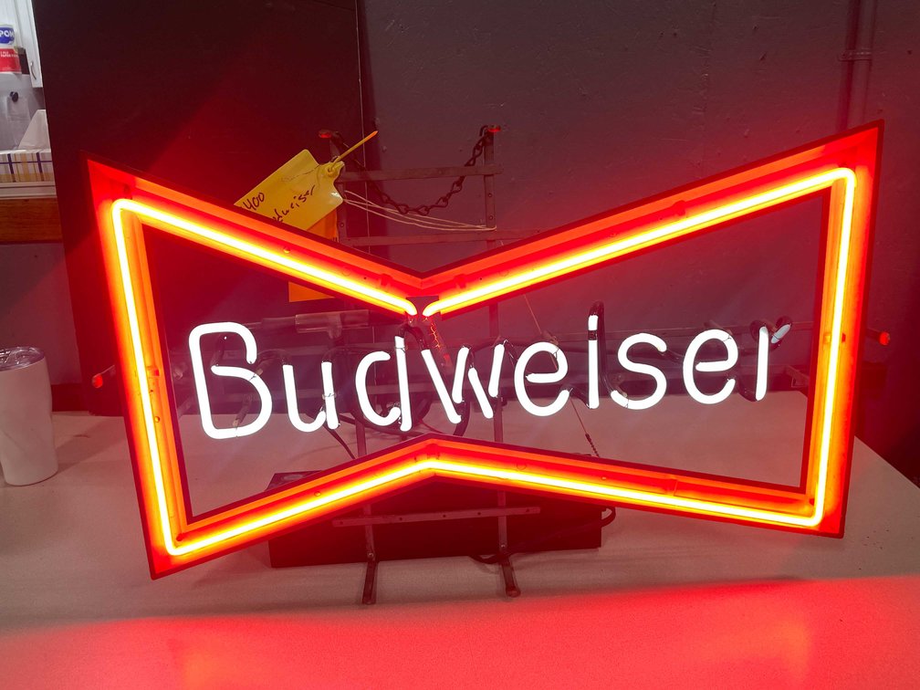 Vintage Budweiser Flasher Neon Sign