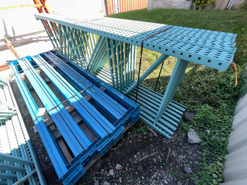 Tear Drop Pallet Racking (SHED)