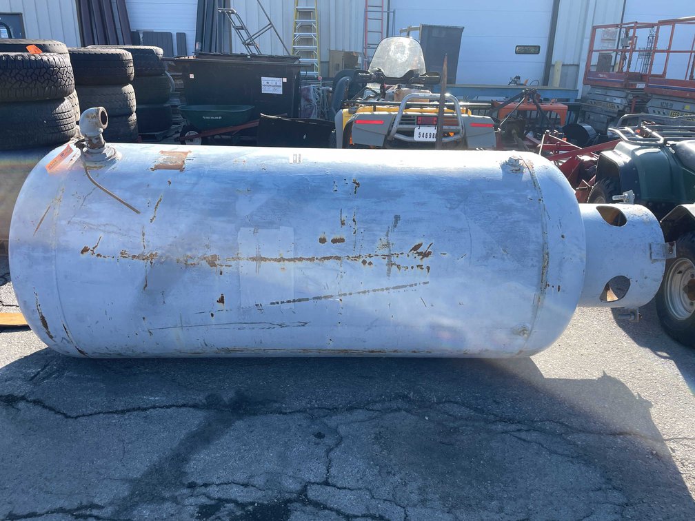 240 Gallon Air Tank (O4)