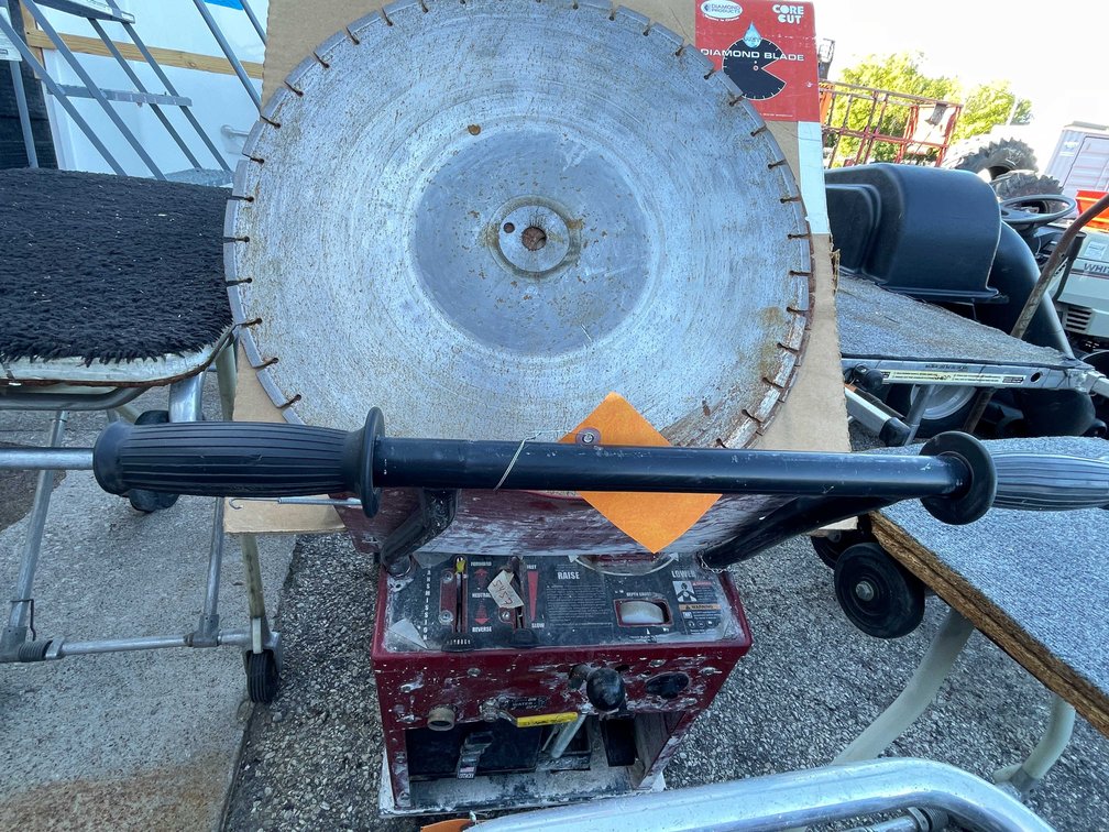 Propane Powered Concrete Saw (03)