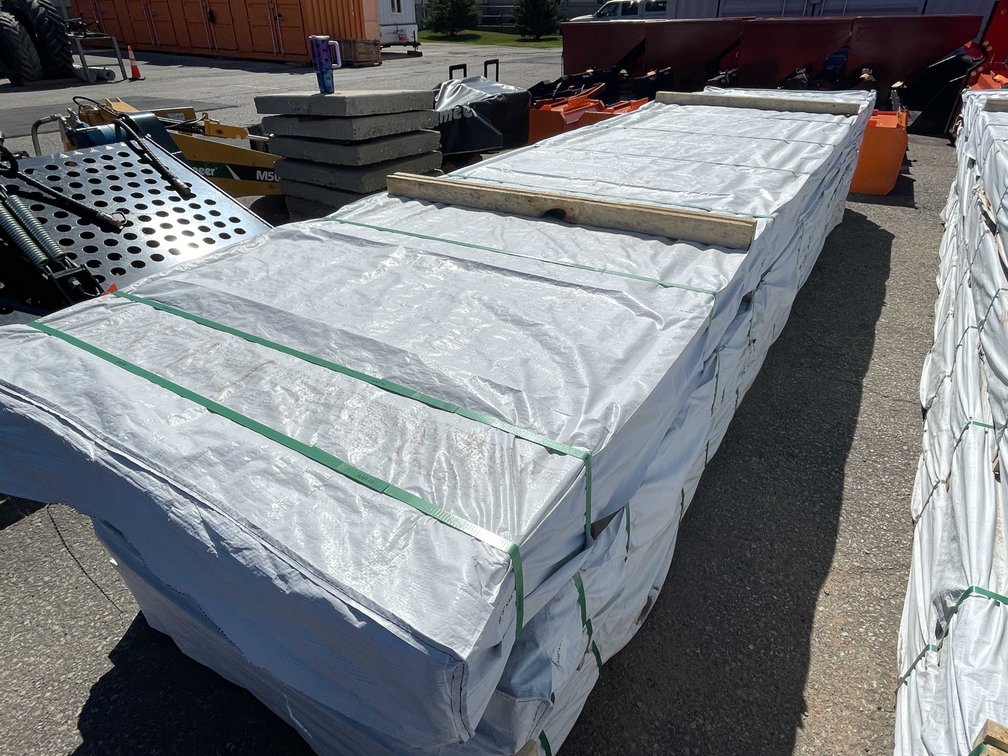 20' Bundle Venture Gray Grooved Composite Deck Board Bundle (O7)