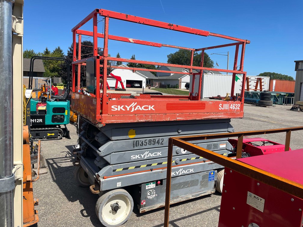Skyjack 4632 Scissor Lift (O10)