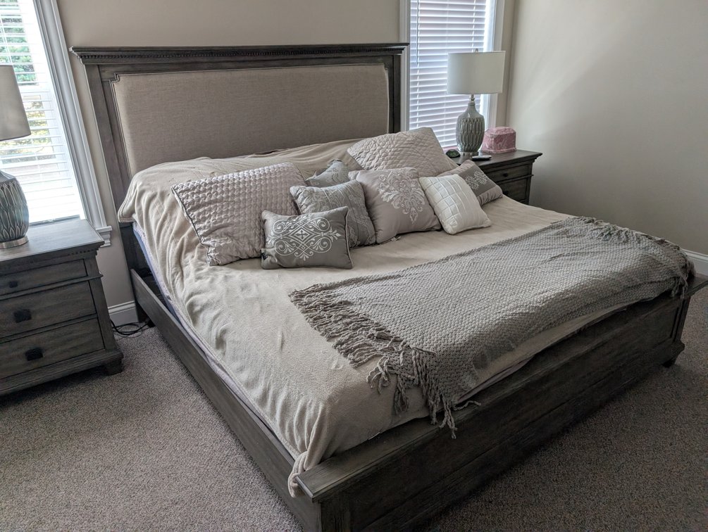 WG&R 5 Piece Bedroom Set