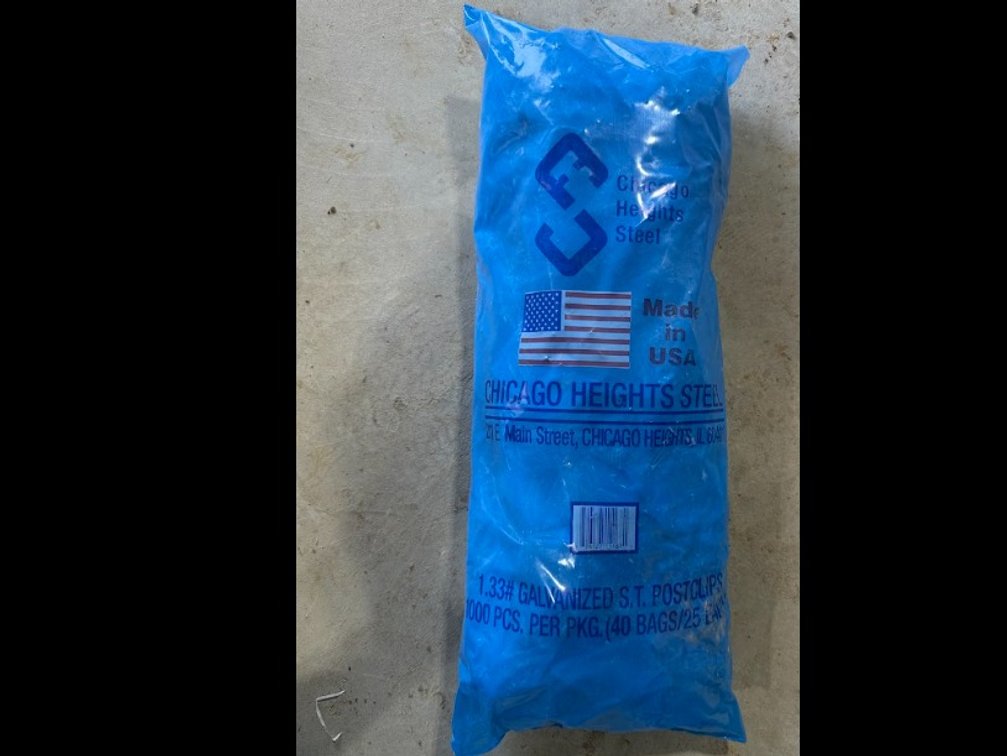 Pallet of (30) T-post Clips