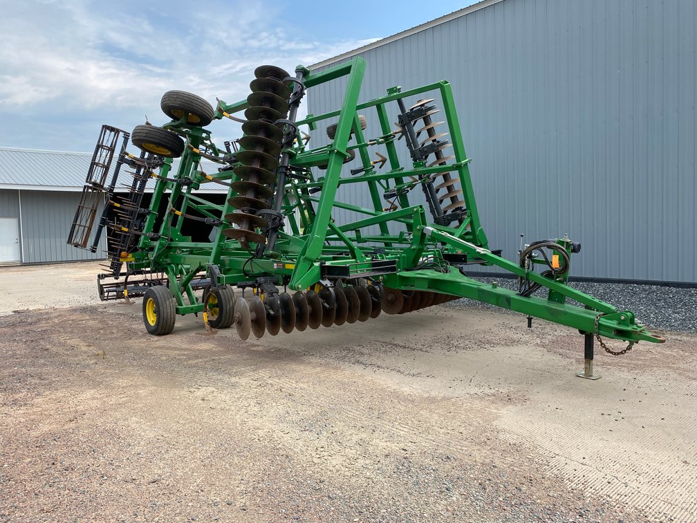 2011 John Deere 2310 Soil Finisher