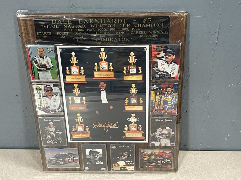 Dale Earnhardt Plaque (T4)