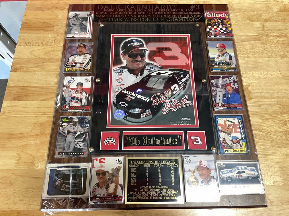 Dale Earnhardt Plaque (T4)