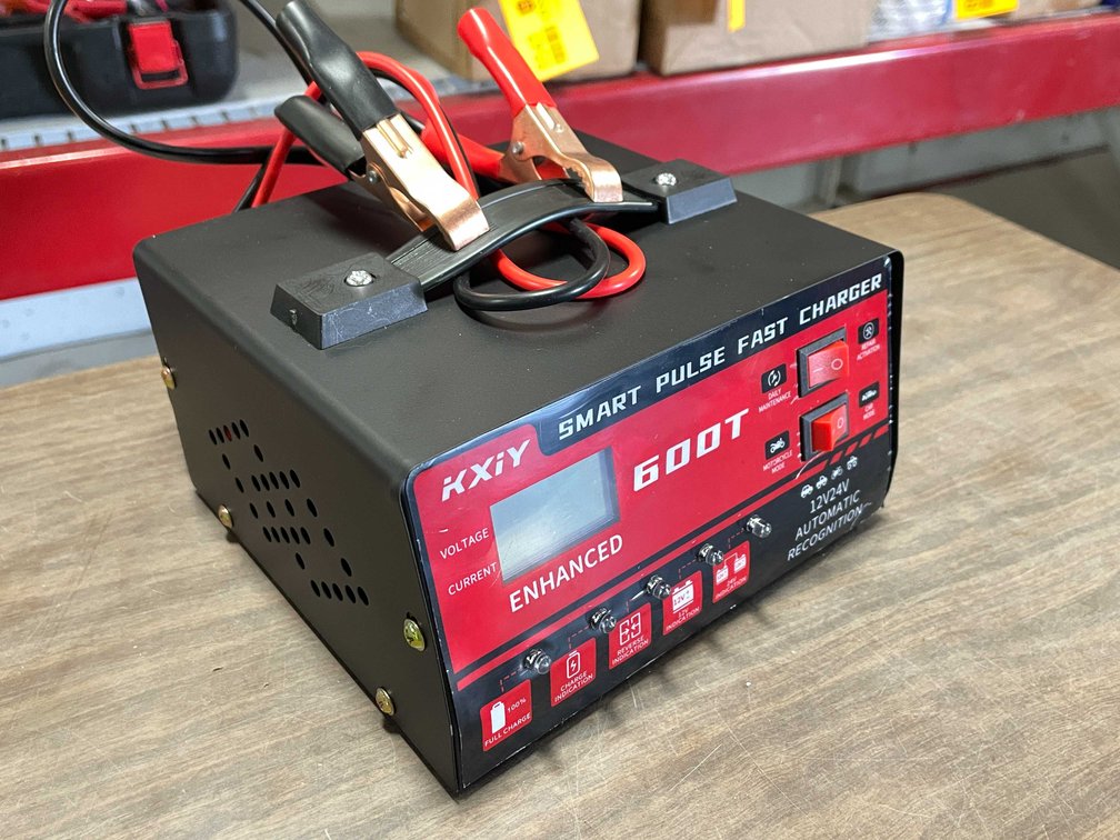 Universal Smart Battery Charger (CW)