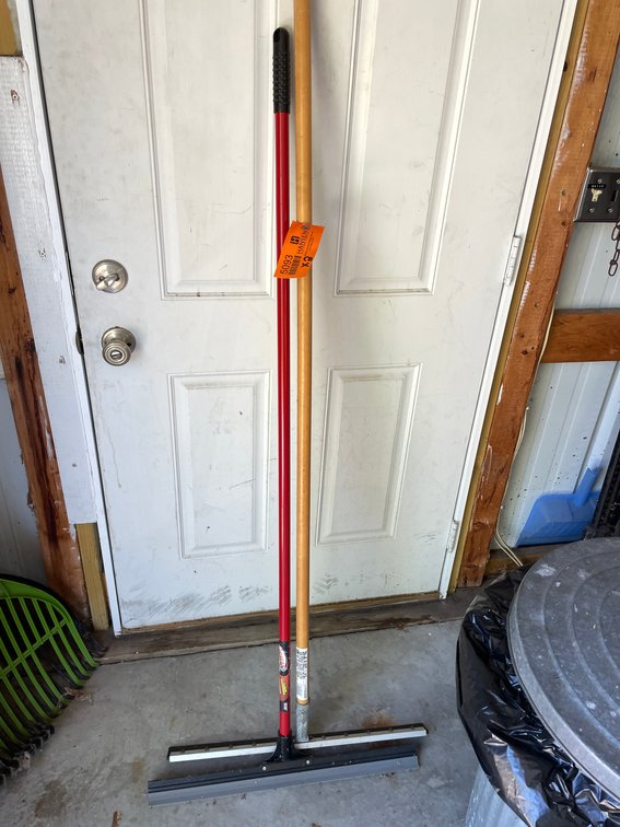 (2) Squeegees