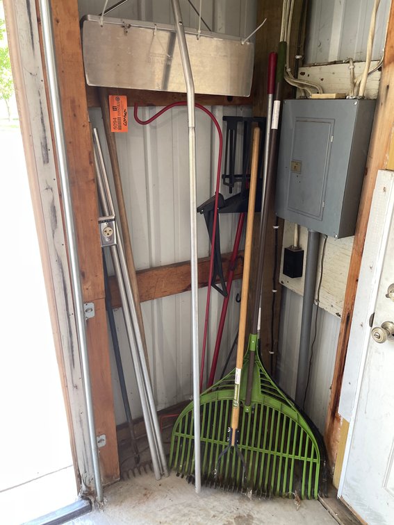 Contents Of Corner