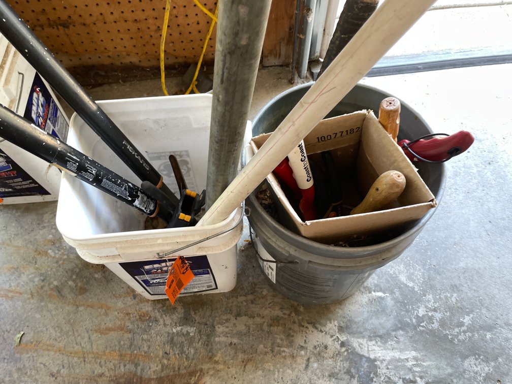 Miscellaneous Yard Tools