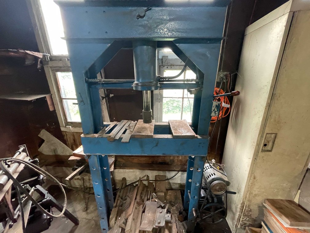 Heavy Duty Hydraulic Shop Press