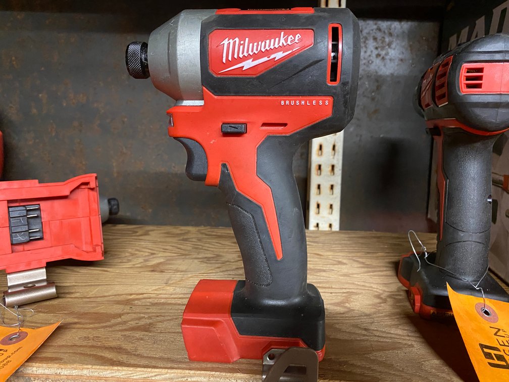 Milwaukee M18 1/4" Hex Impact Driver
