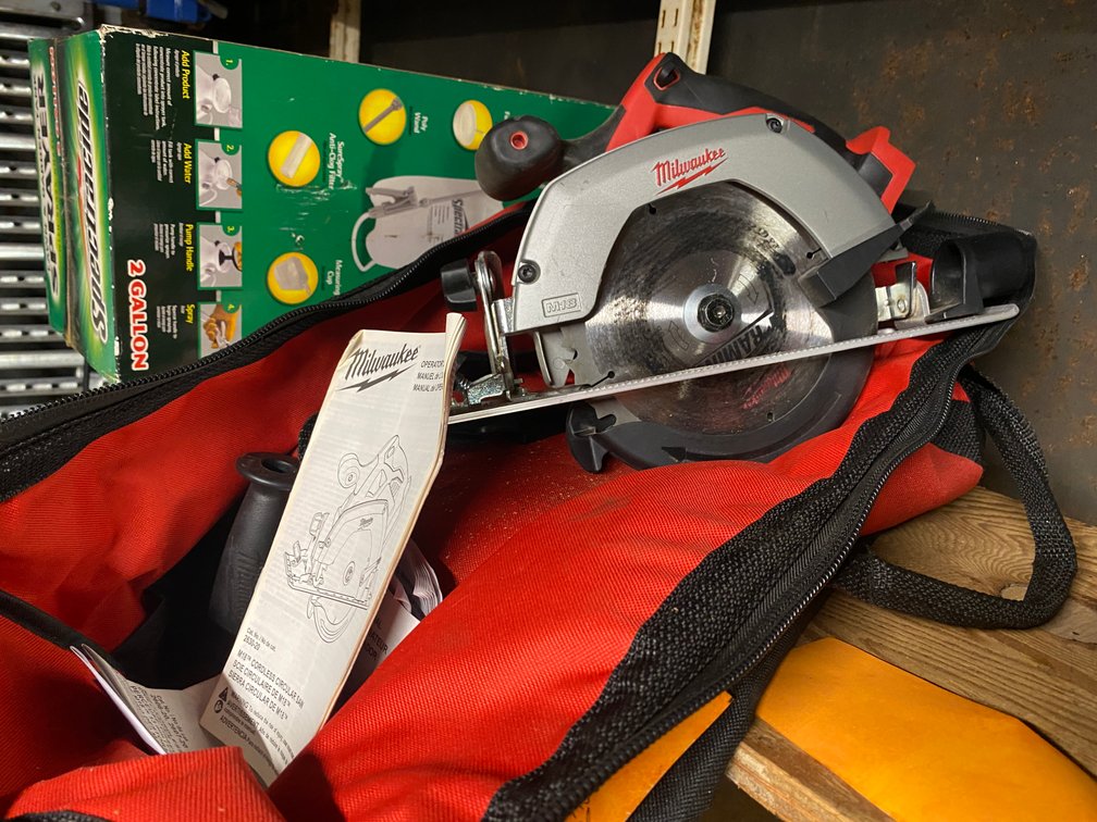 Milwaukee M18 6-1/2" Circular Saw