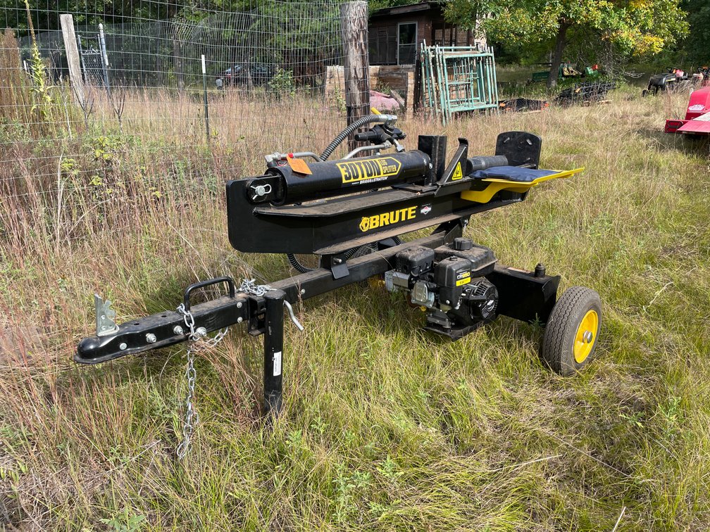 Brute YTL-014-441 Gas Powered Towable Log Splitter