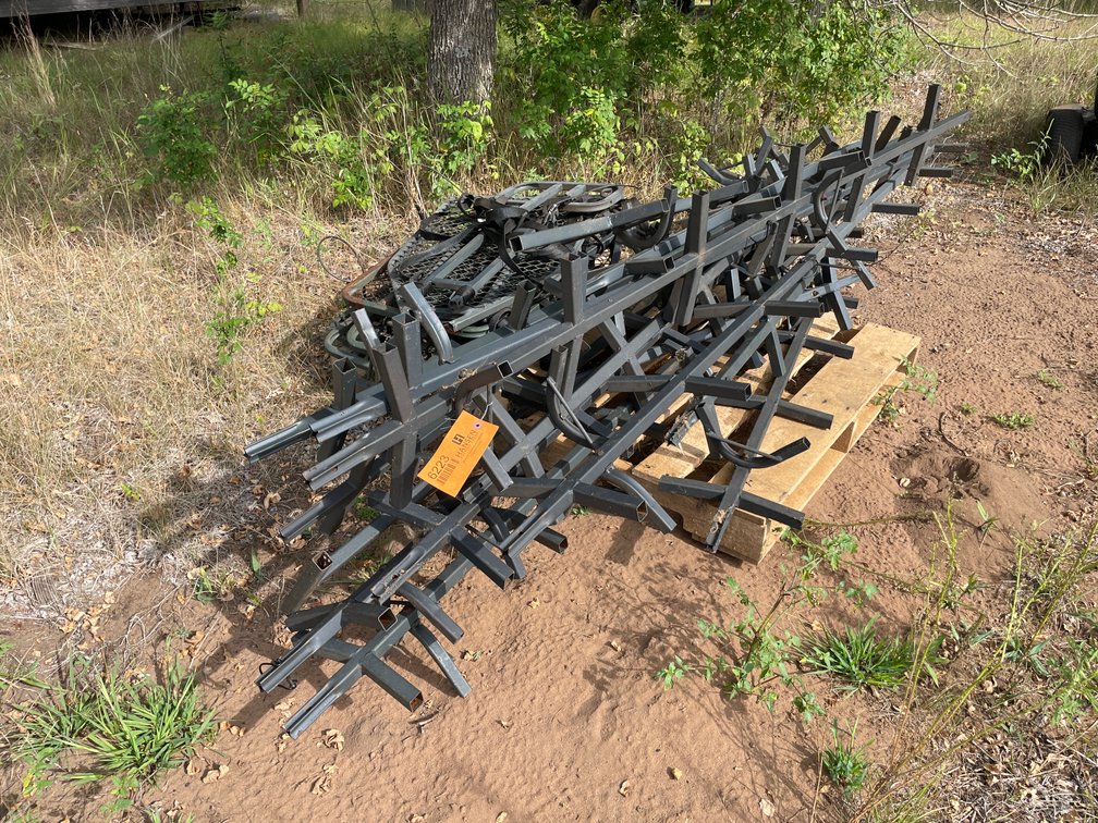 (4) Hang on Stands with Climbing Sticks