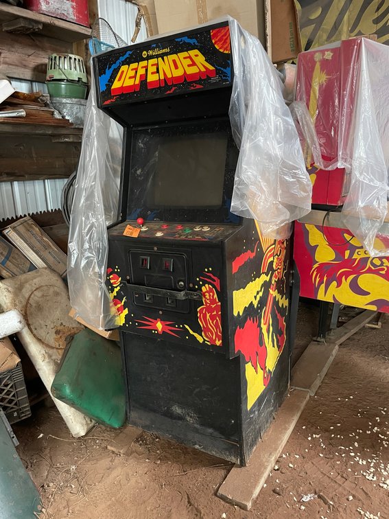 Williams Defender Arcade Game