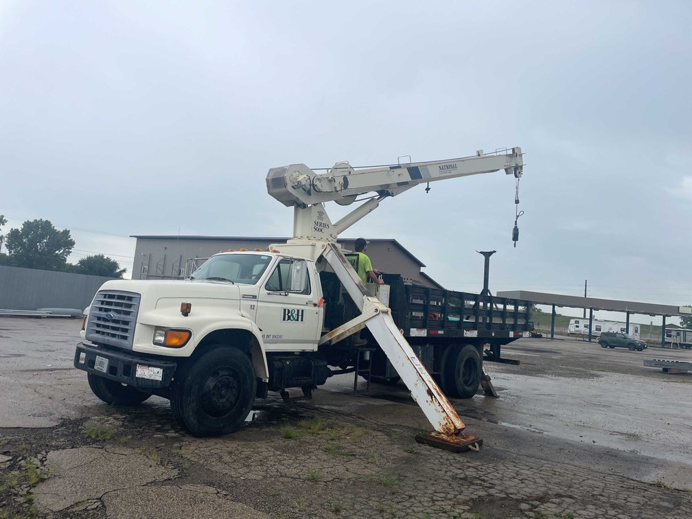 1997 Ford Crane Truck (Has WI Title)