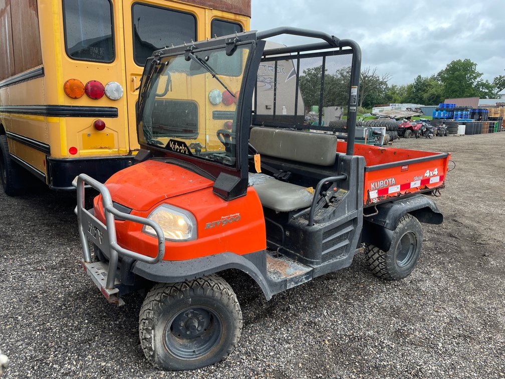 Kubota RTV900 Side-By-Side