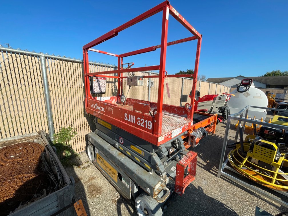 Skyjack 3219 Scissor Lift (O10)