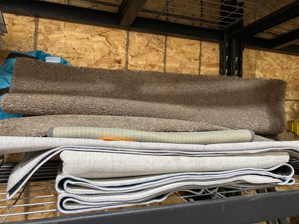 (4) Rugs