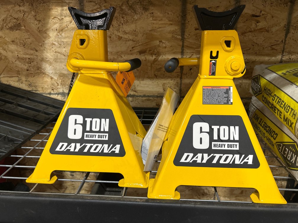(2) Daytona 6 Ton Heavy Duty Jack Stands