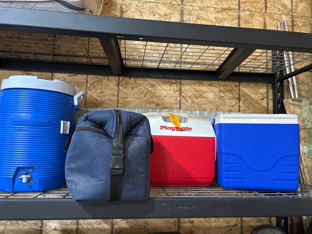 (4) Coolers
