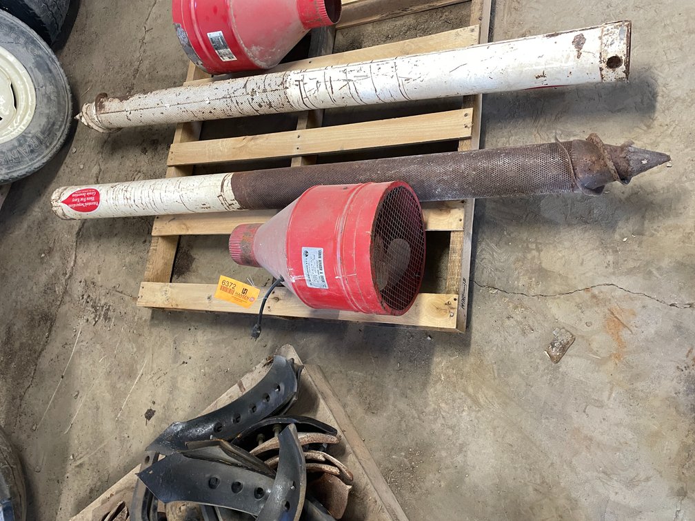 B&W Grain Aerator and Auger