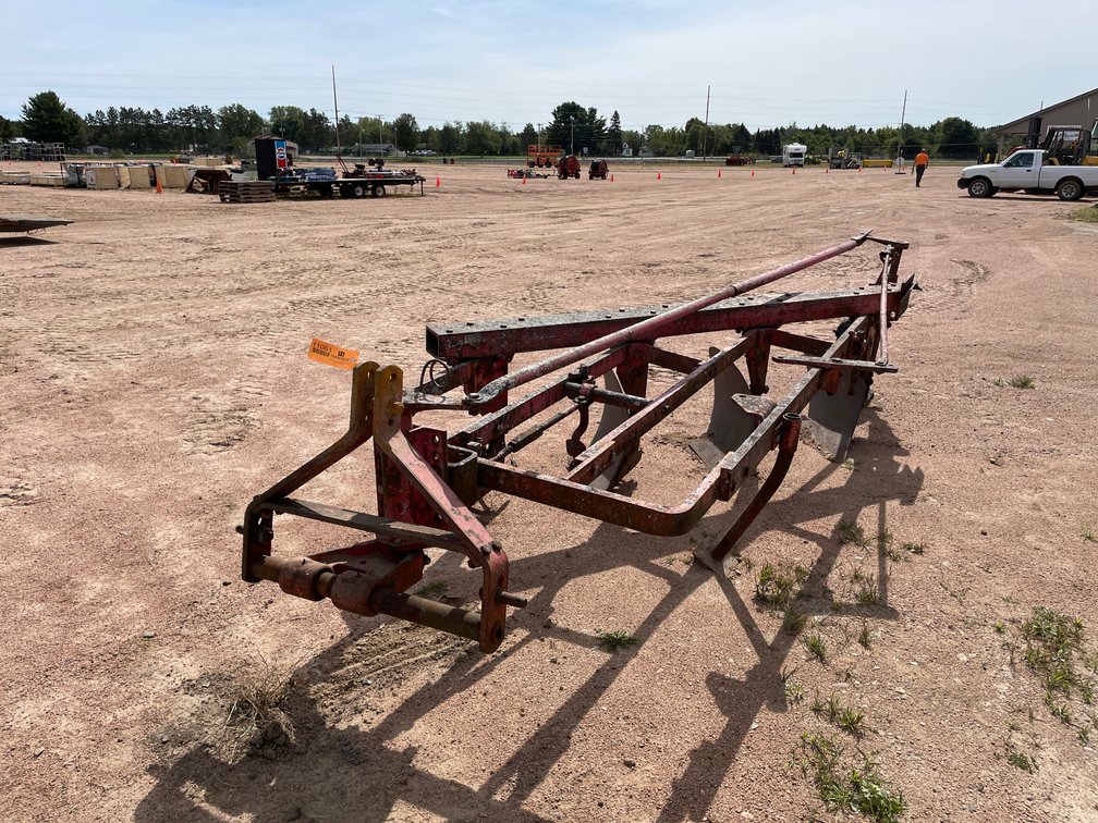 Massey Ferguson 4 Bottom 3 Point Semi Mounted Plow
