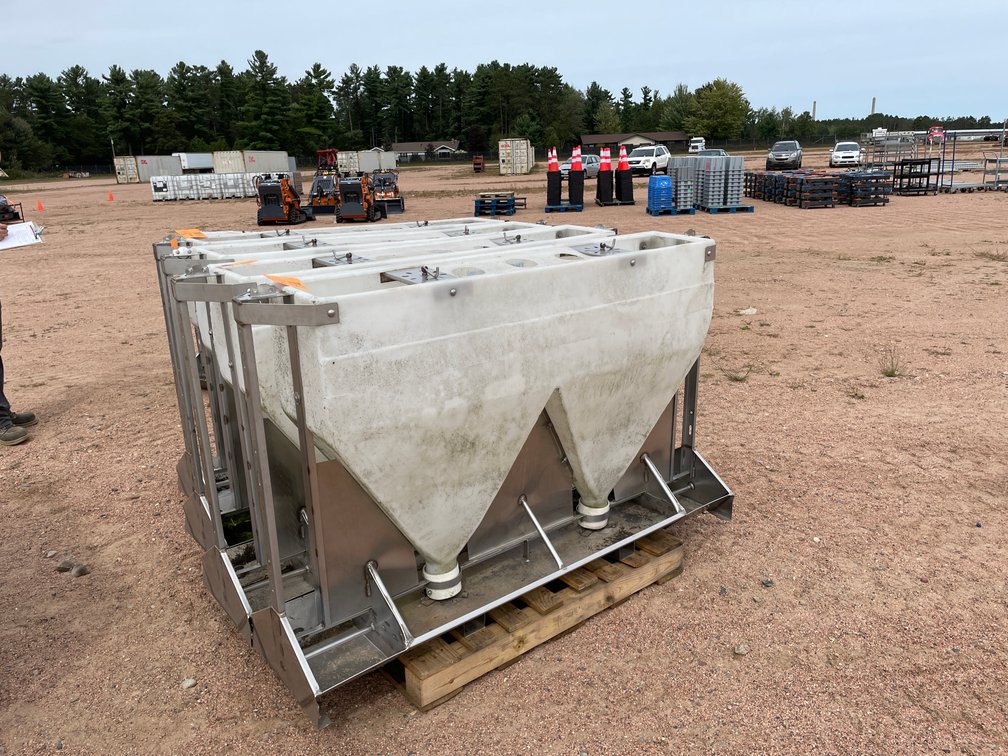 Stainless Poly Pig Feeders