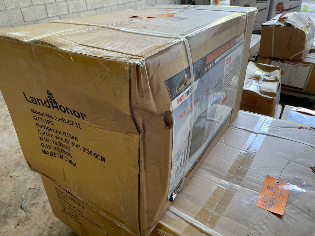 2026 Landhonor LHR-CF32 32 Quart Car Fridge