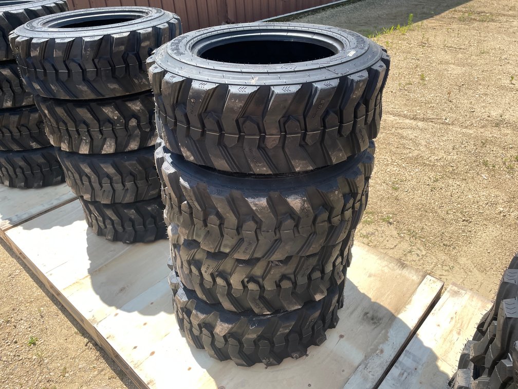 (4) Forerunner 10-16.5 Radial Tires