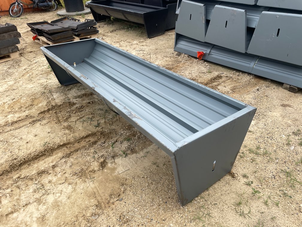 KC Cattle Feeder
