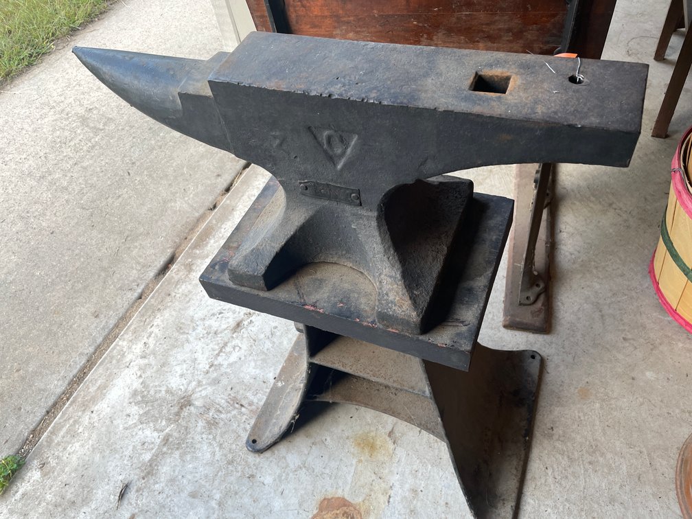 Revonoc Anvil