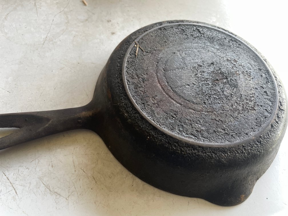 Griswold 3 Cast Iron Skillet