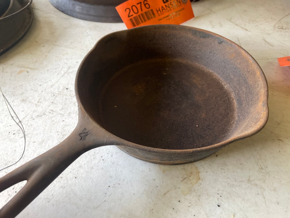 Wagner 4 Cast Iron Pan
