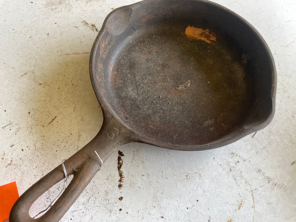 Wagner 3 Cast Iron Fry Pan