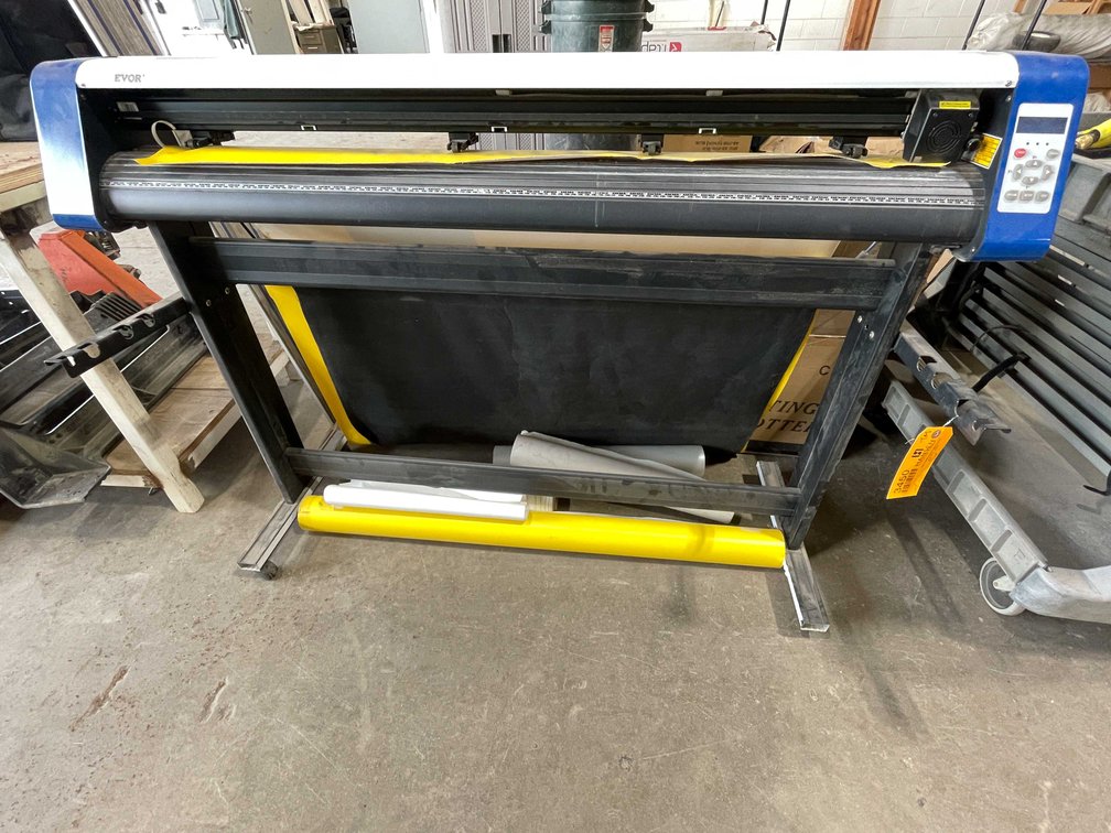 Cutting Plotter