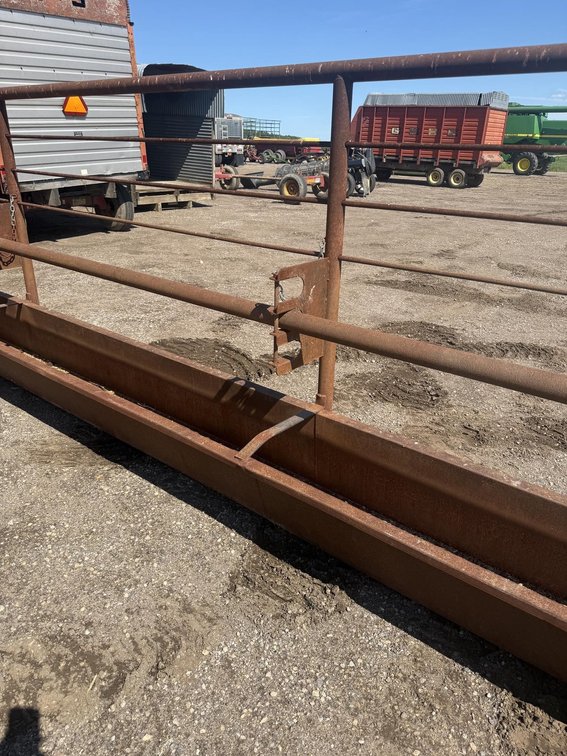 Feed Bunk