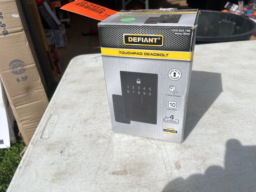 (1) Defiant Touchpad Deadbolt (Strum, WI)