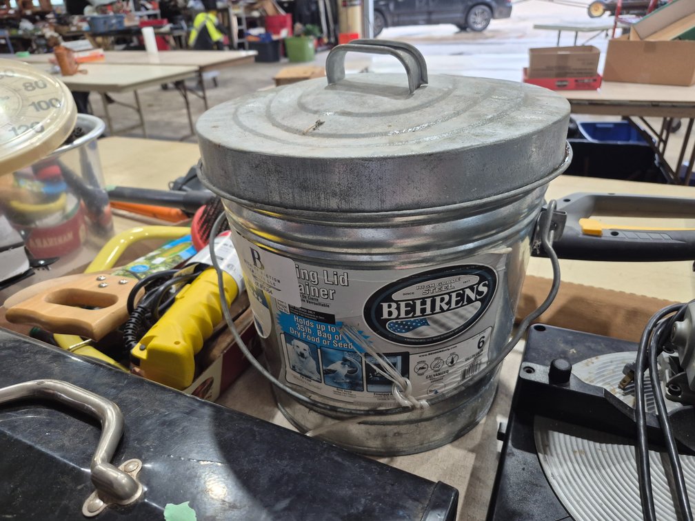 Metal Tin