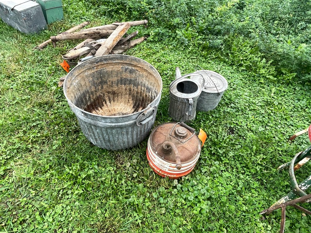 (4) Vintage Metal Items