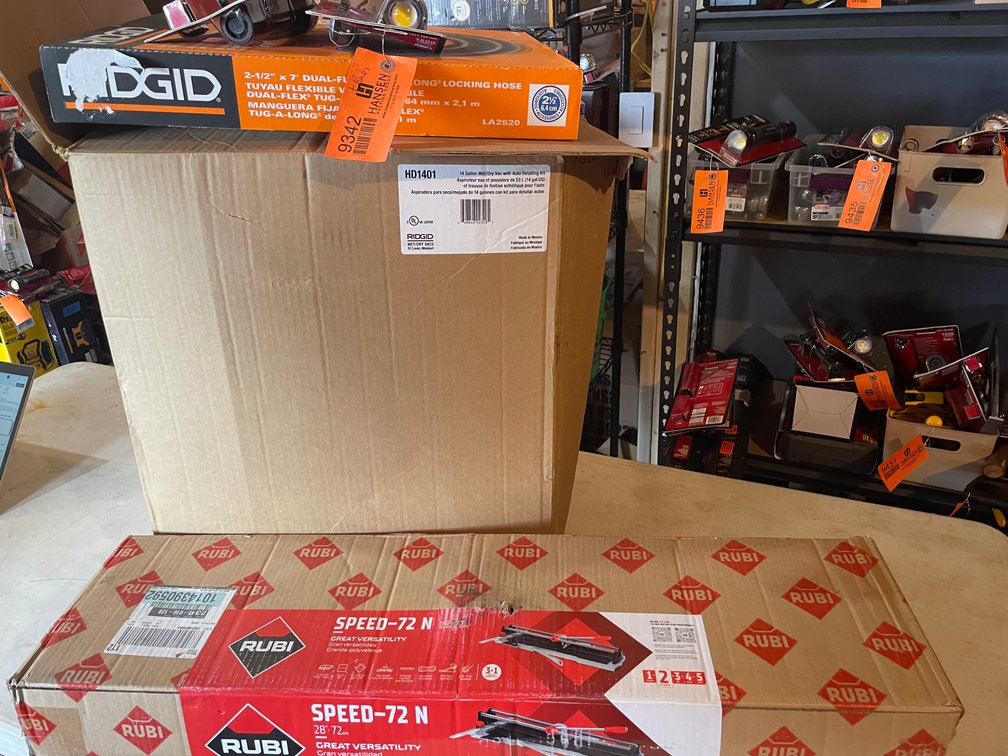 Ridgid 14 Gallon Wet/Dry Vac (Fountain City, WI)