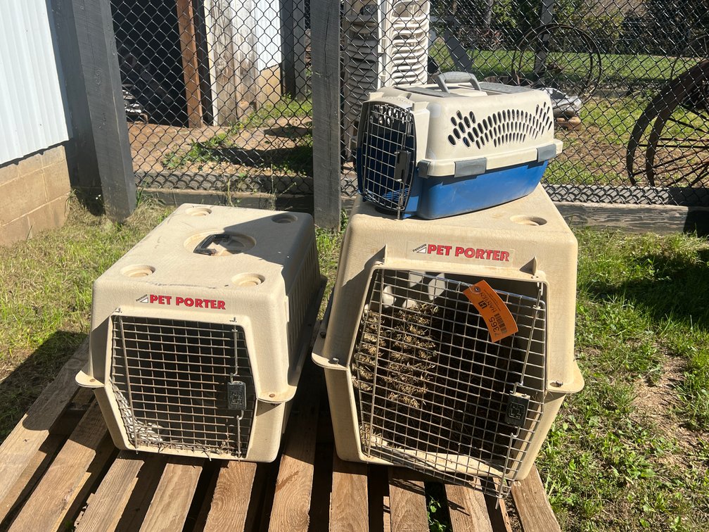 (3) Pet Carriers